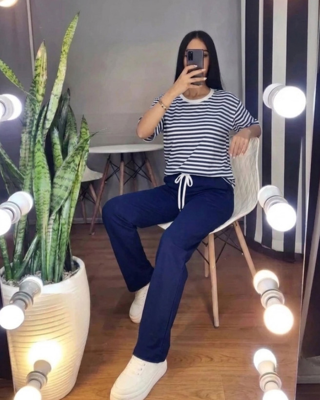ست تیشرت و شلوار راه راه